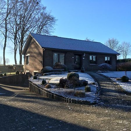 Villa Eifelhaus Emmels à St. Vith Extérieur photo