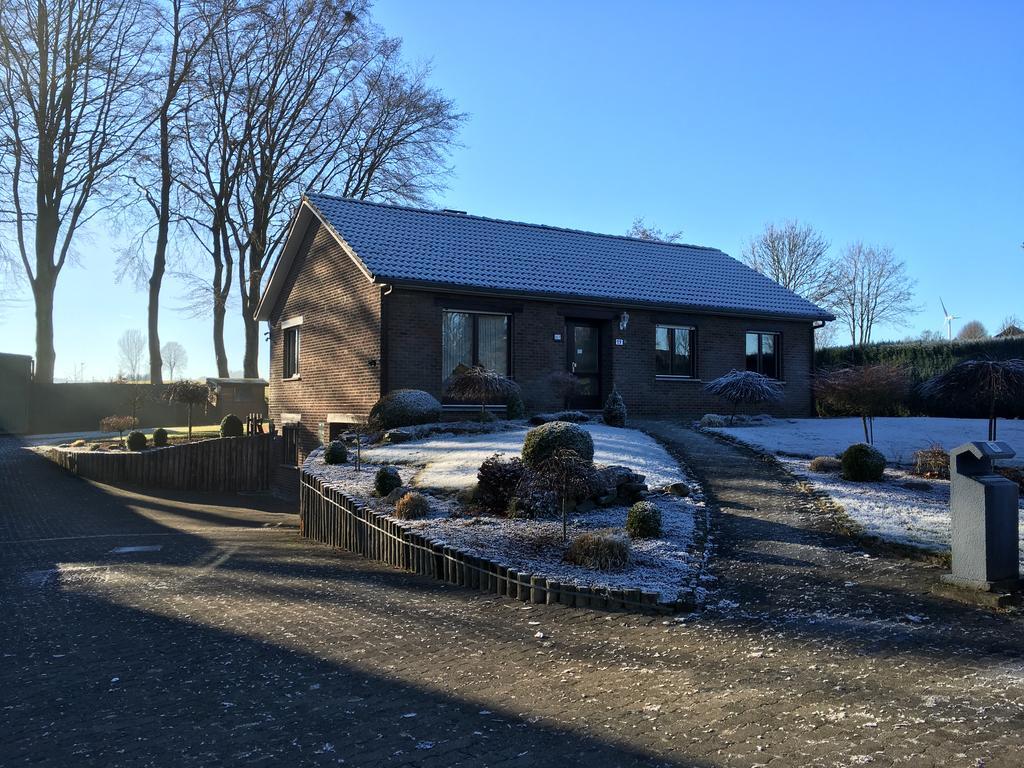 Villa Eifelhaus Emmels à St. Vith Extérieur photo